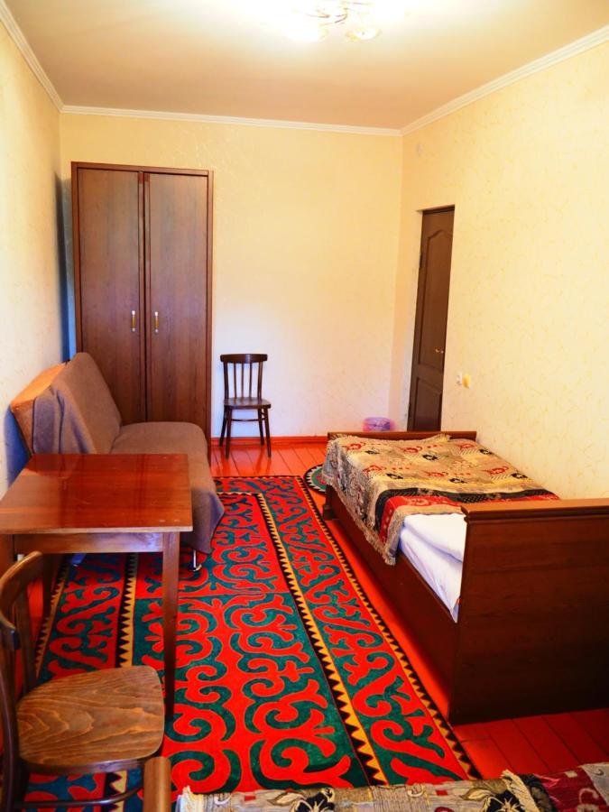 Baktygul Guesthouse Naryn Extérieur photo