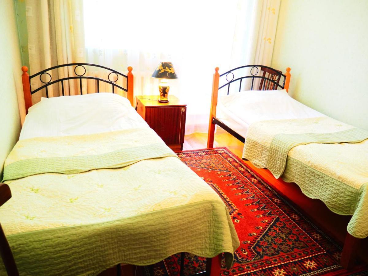 Baktygul Guesthouse Naryn Extérieur photo