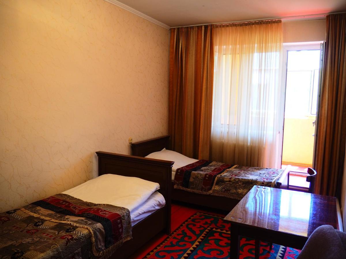 Baktygul Guesthouse Naryn Extérieur photo