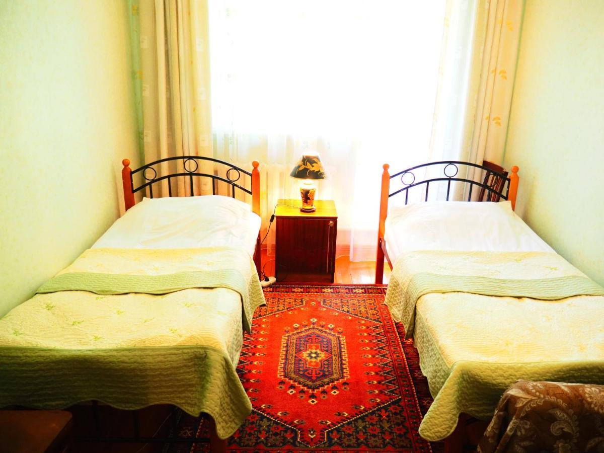 Baktygul Guesthouse Naryn Extérieur photo