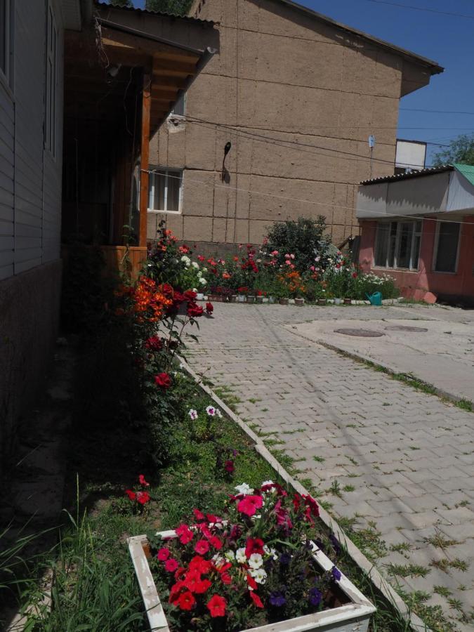 Baktygul Guesthouse Naryn Extérieur photo