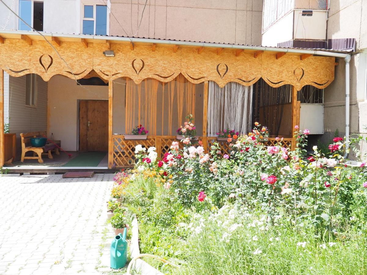 Baktygul Guesthouse Naryn Extérieur photo