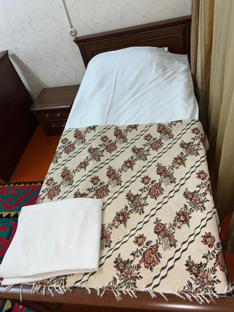 Baktygul Guesthouse Naryn Extérieur photo